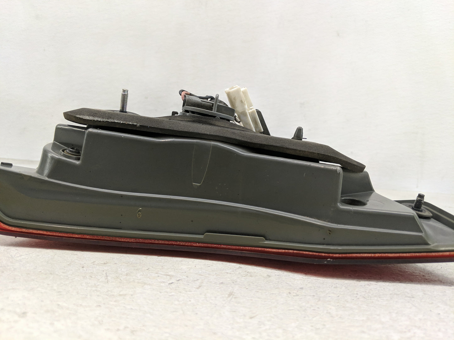 2009-2010 Kia Optima Tail Light Assembly Passenger Right OEM Fits Fits 2009 2010 OEM Used Auto Parts - Oemusedautoparts1.com