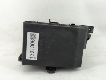 compare product 2009-2010 Kia Optima Fusebox Fuse Box Panel Relay Module P/N:91950-2G690 Fits Fits 2009 2010 OEM Used Auto Parts