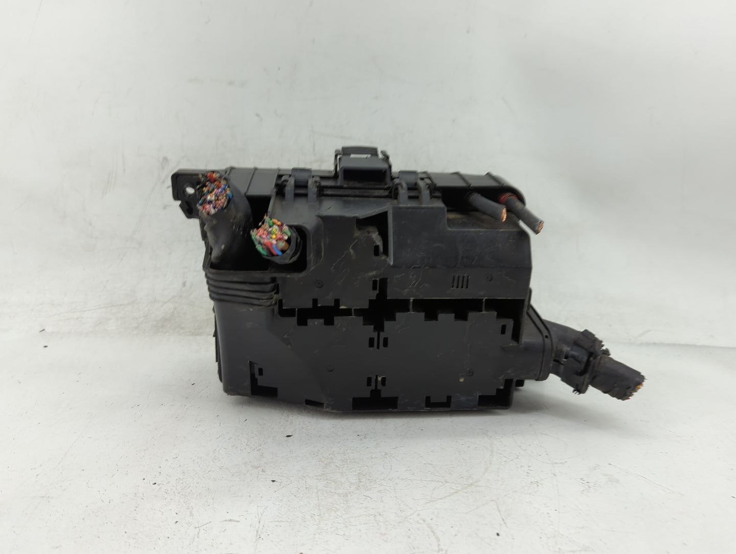 2009-2010 Kia Optima Fusebox Fuse Box Panel Relay Module P/N:91950-2G690 Fits Fits 2009 2010 OEM Used Auto Parts - Oemusedau