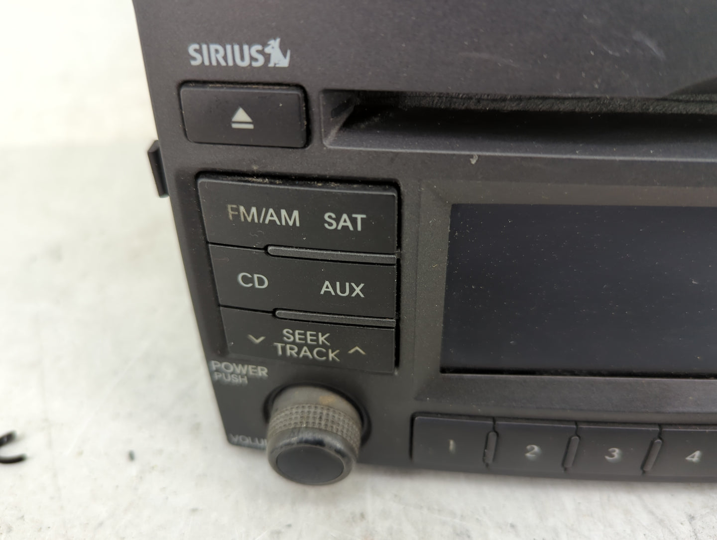 2009-2010 Kia Optima Radio AM FM Cd Player Receiver Replacement P/N:96160-2G950T0 Fits Fits 2009 2010 OEM Used Auto Parts - 