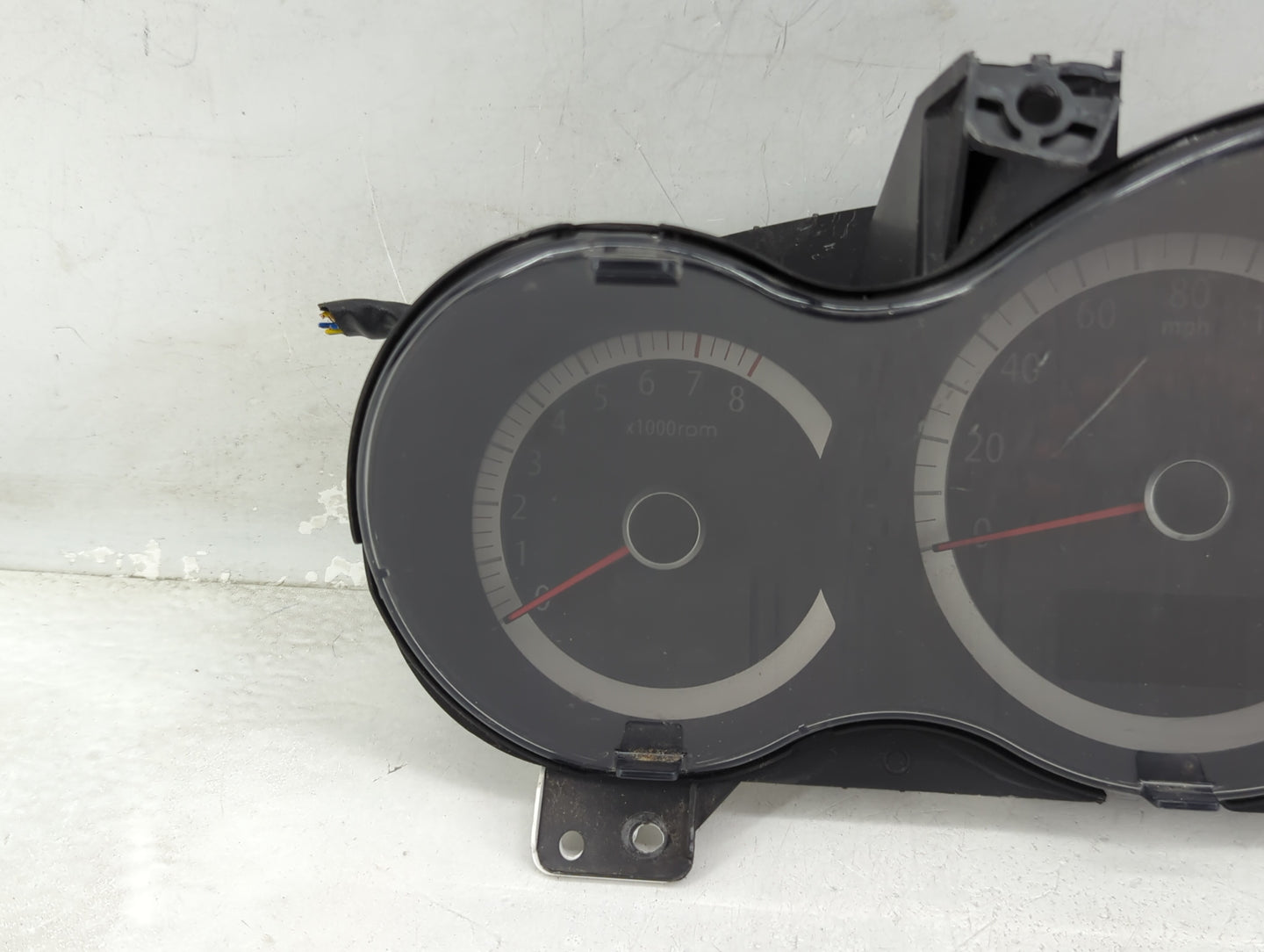 2009-2010 Kia Optima Instrument Cluster Speedometer Gauges P/N:94023-2G731 Miles: Fits Fits 2009 2010 OEM Used Auto Parts - 