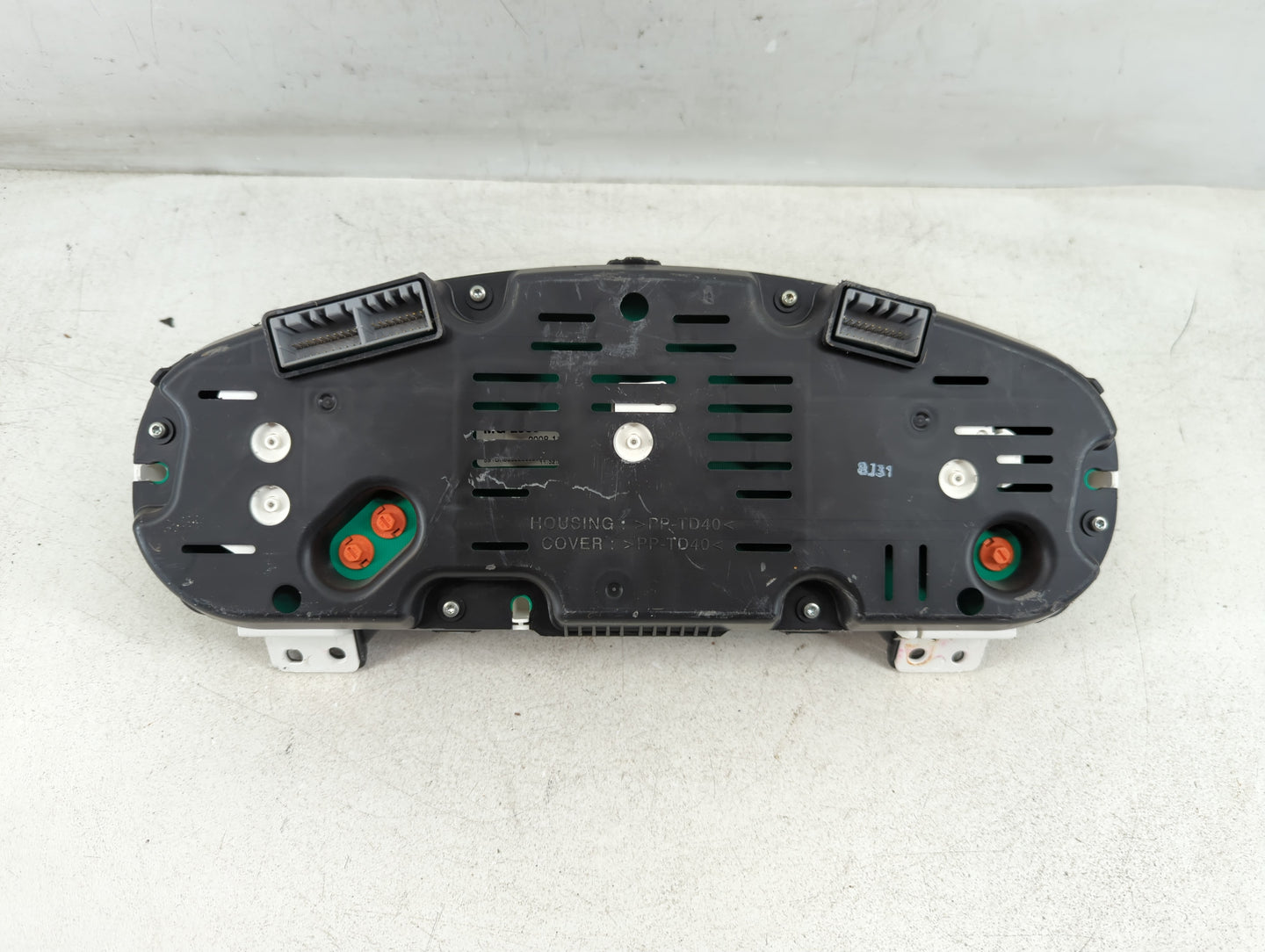 2009-2010 Kia Optima Instrument Cluster Speedometer Gauges Fits Fits 2009 2010 OEM Used Auto Parts - Oemusedautoparts1.com