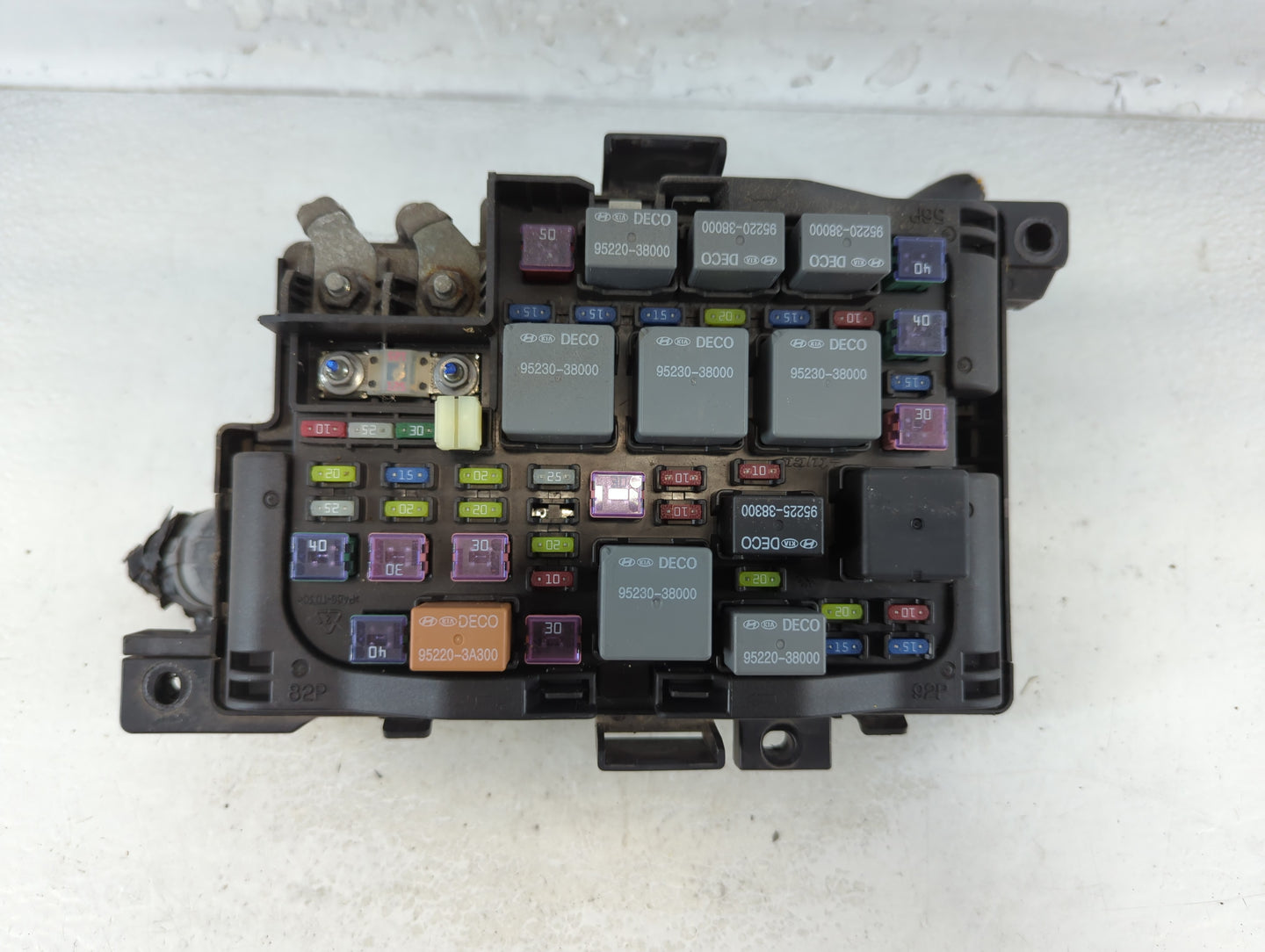 2009-2010 Kia Optima Fusebox Fuse Box Panel Relay Module P/N:91950-2G690 Fits Fits 2009 2010 OEM Used Auto Parts - Oemusedau