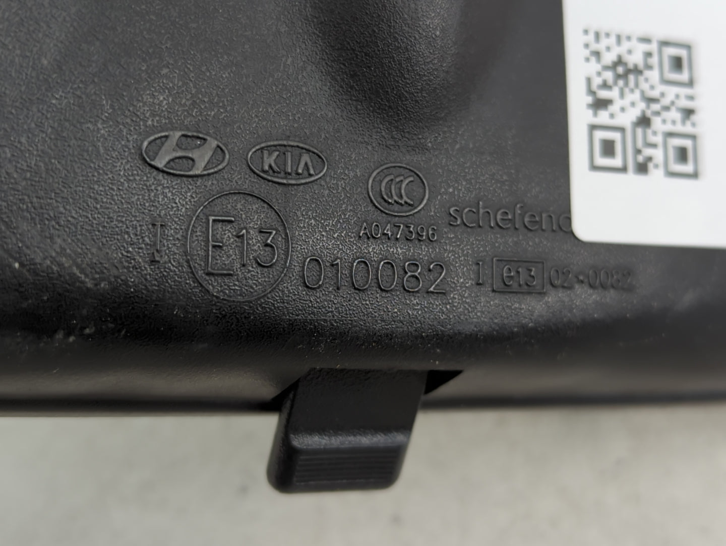 2006-2010 Kia Optima Interior Rear View Mirror Replacement OEM P/N:E13010082 Fits OEM Used Auto Parts - Oemusedautoparts1.co