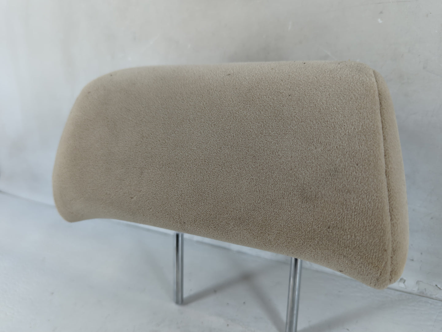 2009-2010 Kia Optima Headrest Head Rest Rear Seat Fits Fits 2009 2010 OEM Used Auto Parts - Oemusedautoparts1.com