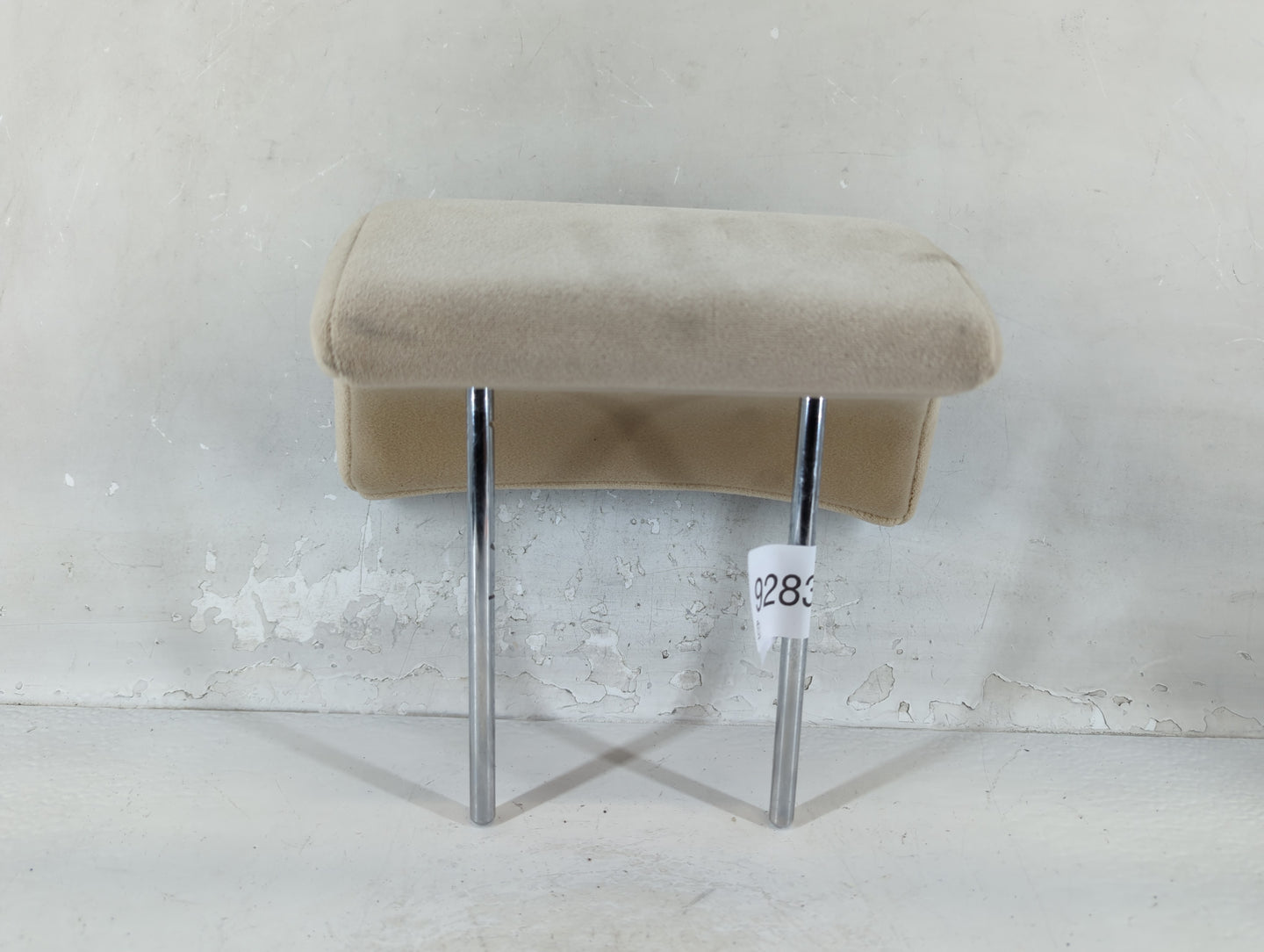 2009-2010 Kia Optima Headrest Head Rest Rear Seat Fits Fits 2009 2010 OEM Used Auto Parts - Oemusedautoparts1.com