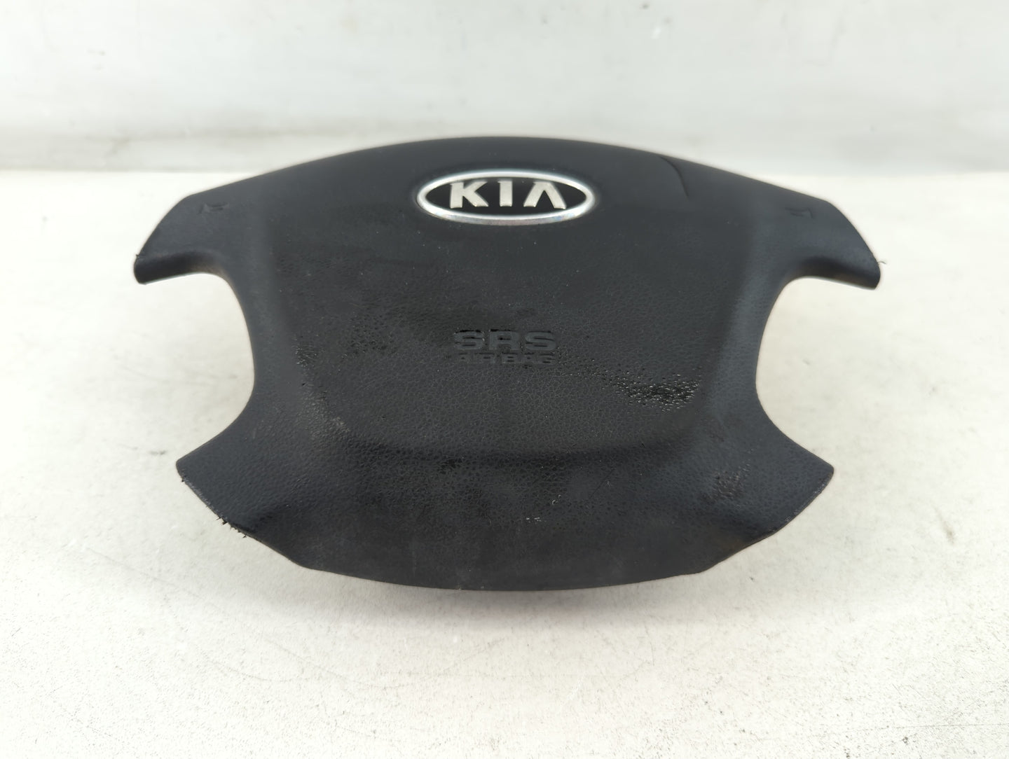 2007-2012 Kia Rondo Air Bag Driver Left Steering Wheel Mounted P/N:IKYT0590067 Fits Fits 2007 2008 2009 2010 2011 2012 OEM U