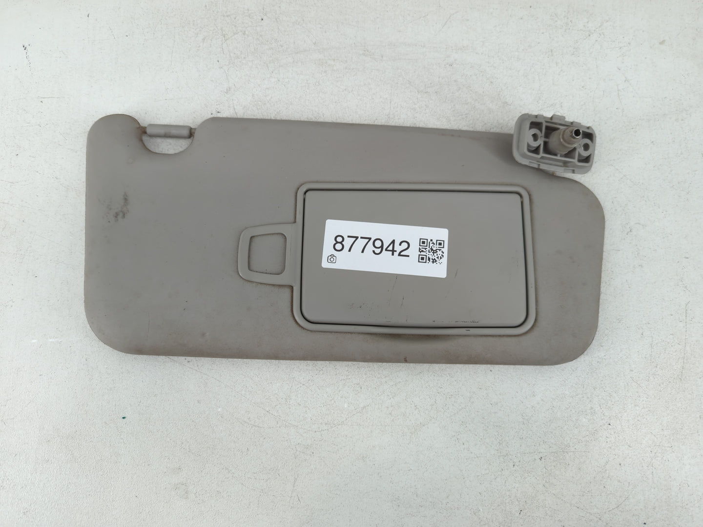 2007-2012 Kia Rondo Sun Visor Shade Replacement Passenger Right Mirror Fits Fits 2007 2008 2009 2010 2011 2012 OEM Used Auto