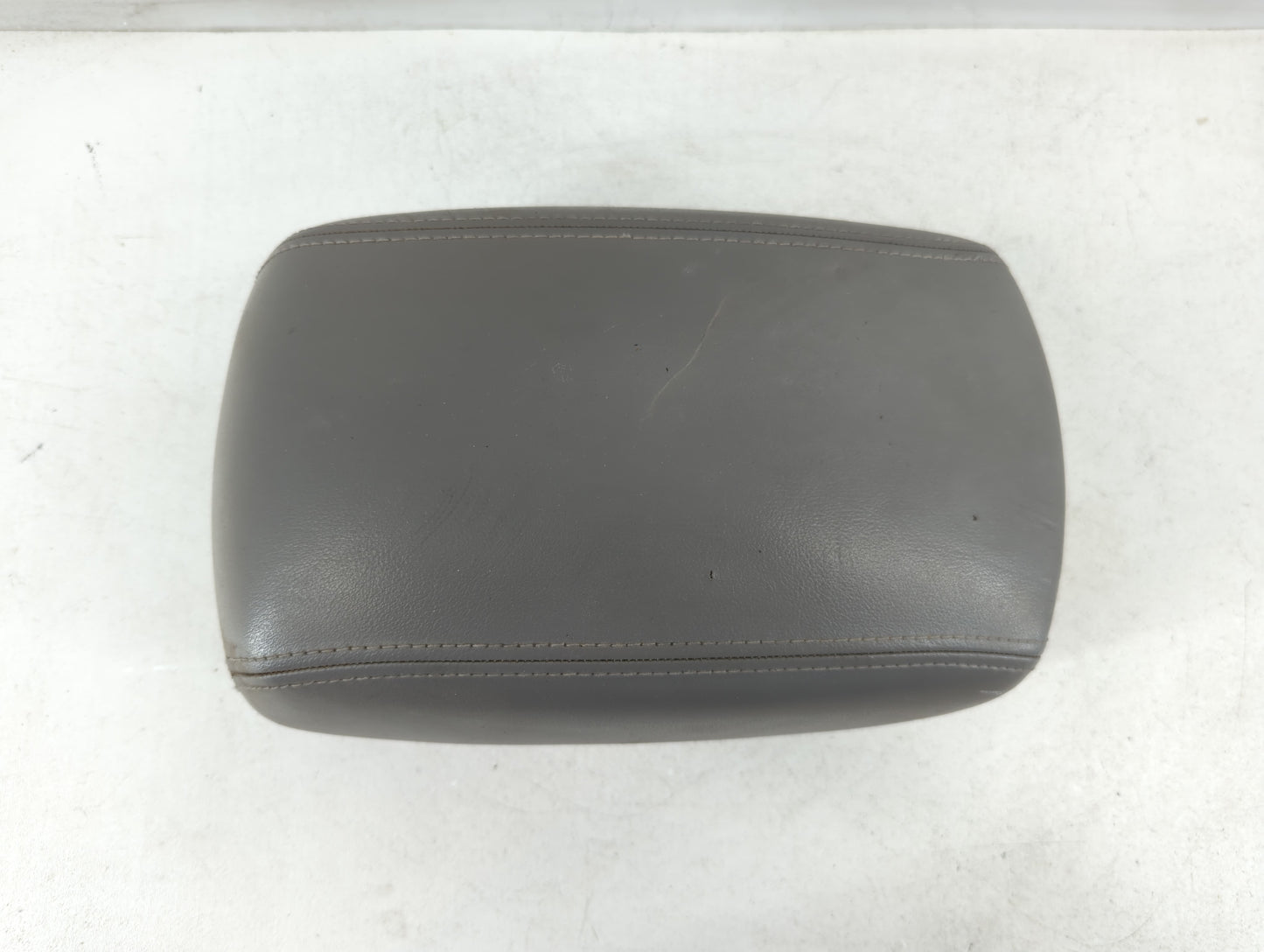 2009 Kia Rondo Center Console Armrest Cover Lid P/N:A202AB-BA0501 Fits OEM Used Auto Parts - Oemusedautoparts1.com