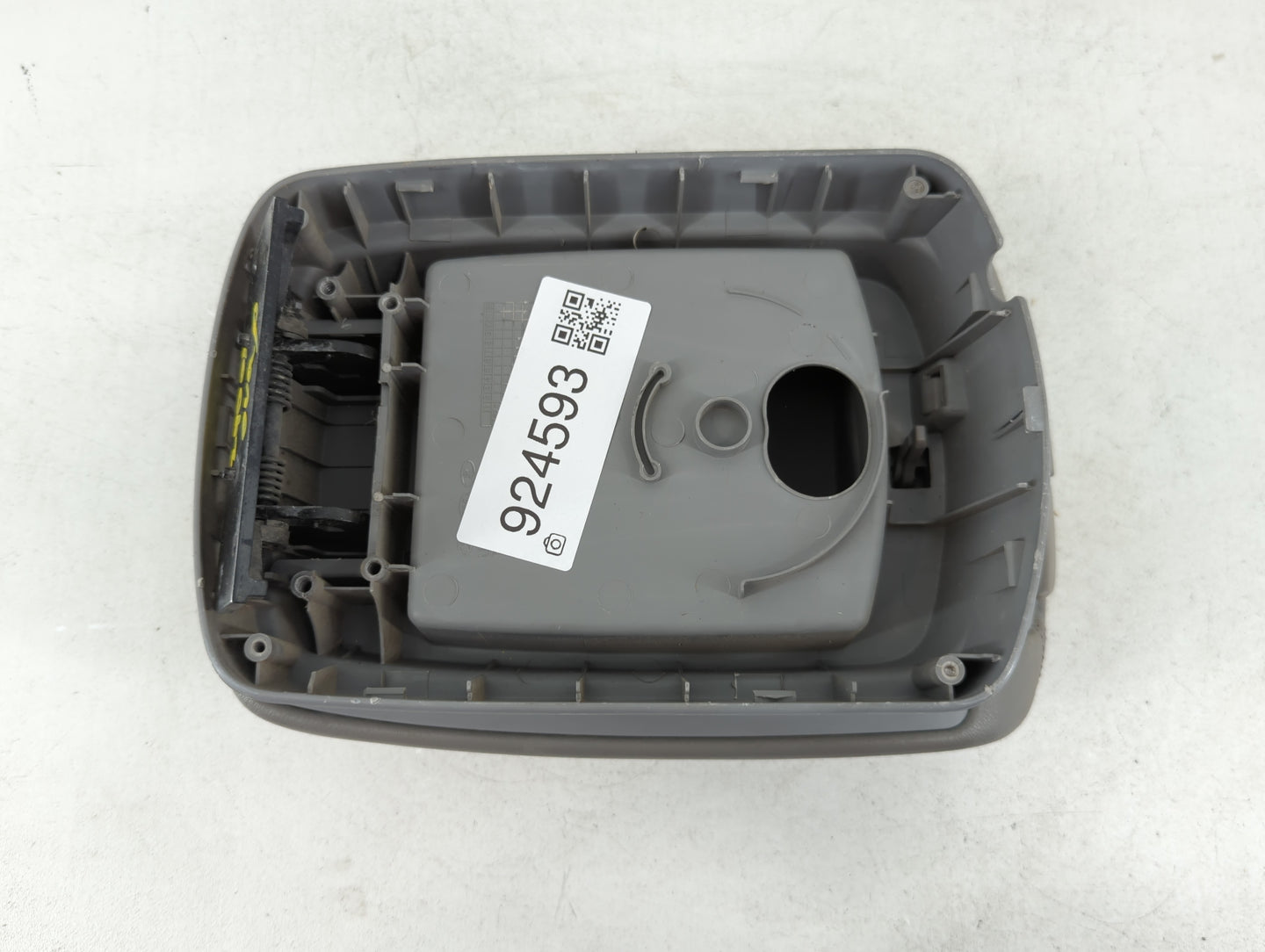 2009 Kia Rondo Center Console Armrest Cover Lid P/N:A202AB-BA0501 Fits OEM Used Auto Parts - Oemusedautoparts1.com