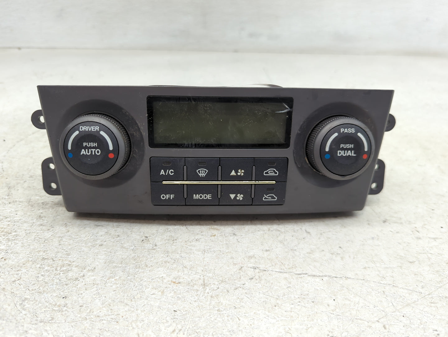 2007-2009 Kia Sorento Climate Control Module Temperature AC/Heater Replacement P/N:97250-3E460 S6276000253SA Fits OEM Used A