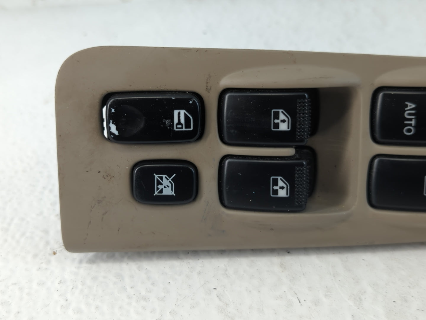 2004-2009 Kia Spectra Master Power Window Switch Replacement Driver Side Left P/N:621W05560 Fits OEM Used Auto Parts - Oemus