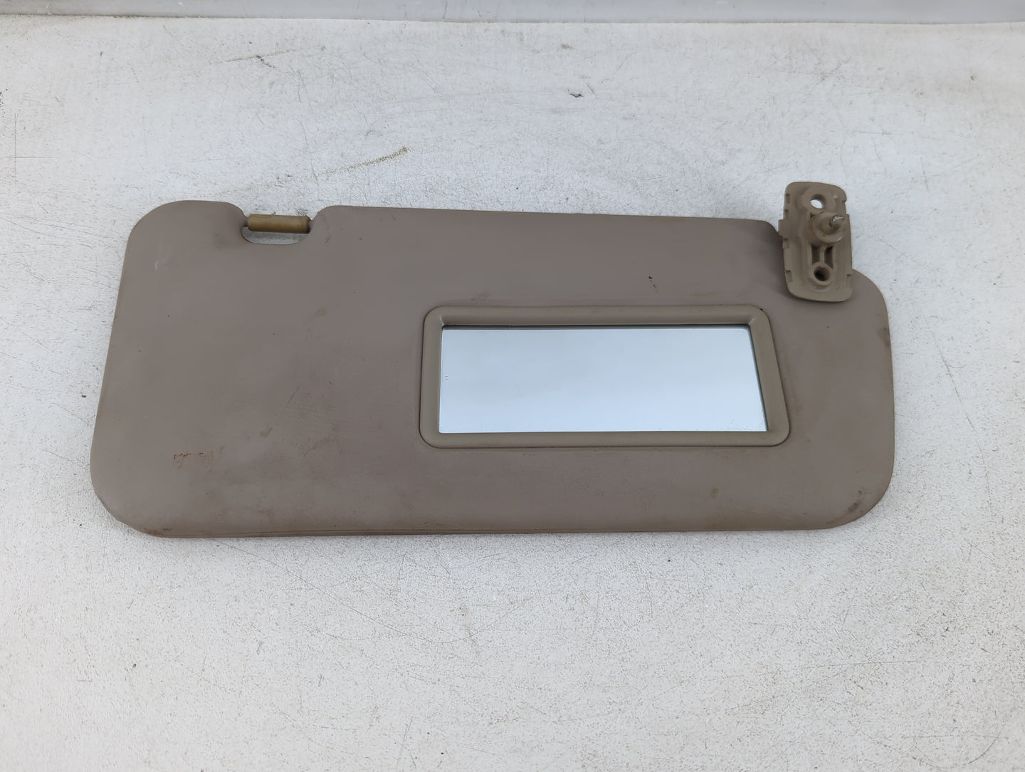 2004-2009 Kia Spectra Sun Visor Shade Replacement Passenger Right Mirror Fits Fits 2004 2005 2006 2007 2008 2009 OEM Used Au