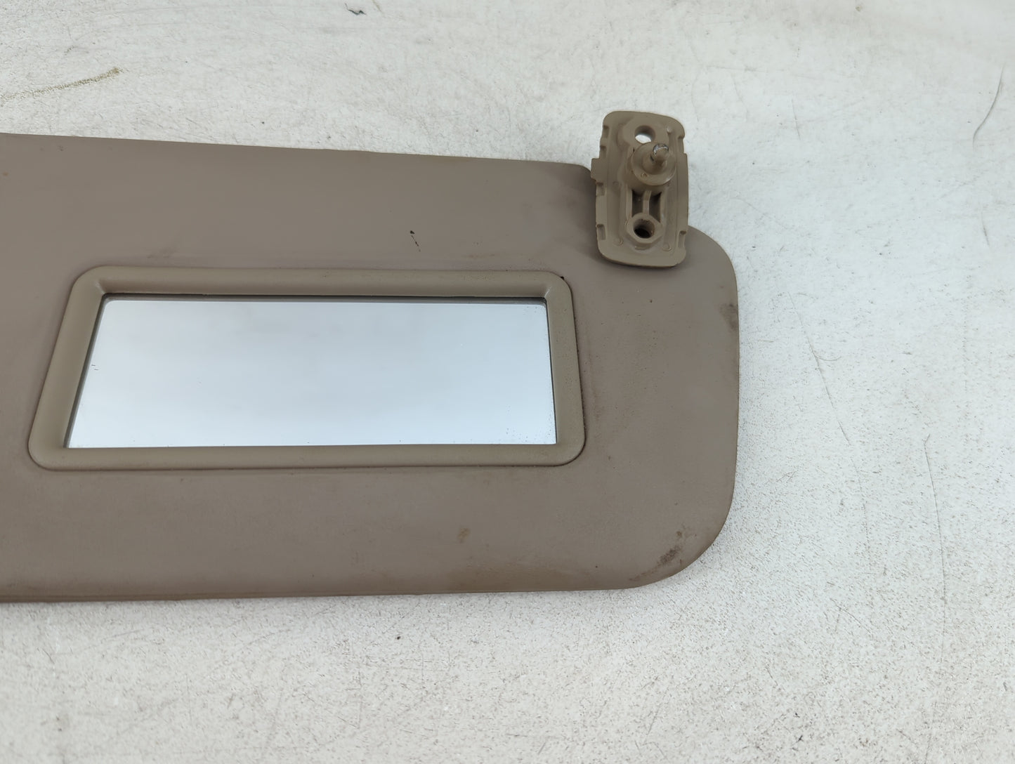 2004-2009 Kia Spectra Sun Visor Shade Replacement Passenger Right Mirror Fits Fits 2004 2005 2006 2007 2008 2009 OEM Used Au