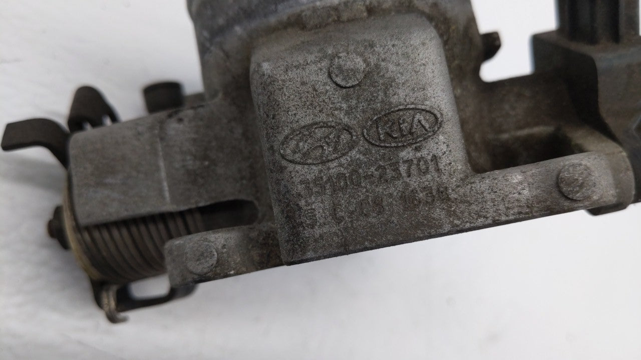 2004-2009 Kia Spectra Throttle Body P/N:78125BT082934 35100-23751, 35100-23701 Fits Fits 2003 2004 2005 2006 2007 2008 2009 