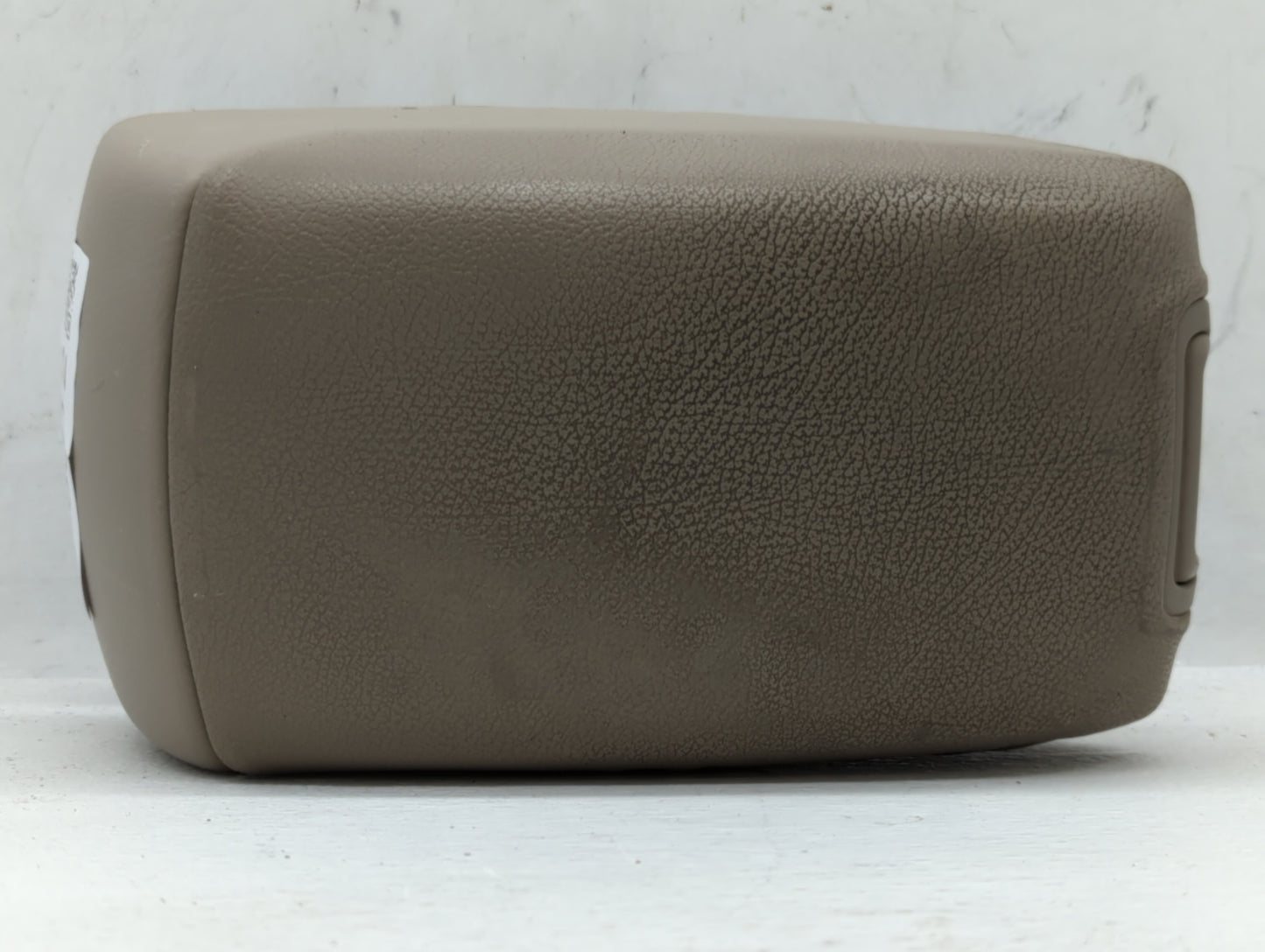 2009 Kia Spectra Center Console Armrest Cover Lid - Oemusedautoparts1.com