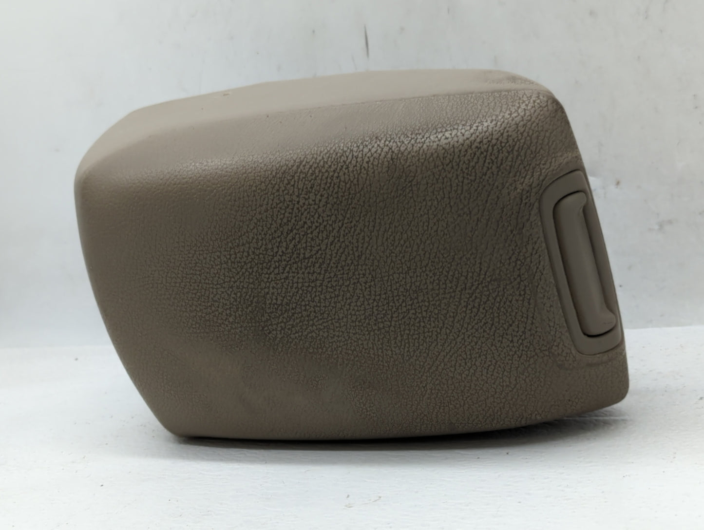 2009 Kia Spectra Center Console Armrest Cover Lid - Oemusedautoparts1.com
