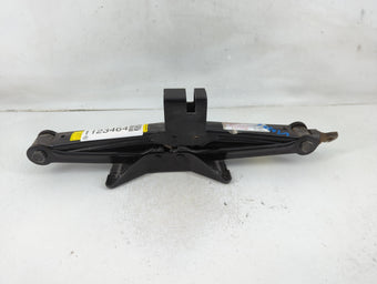 compare product 2009 Kia Sportage Spare Scissor Car Jack