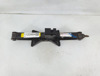2009 Kia Sportage Spare Scissor Car Jack - Oemusedautoparts1.com