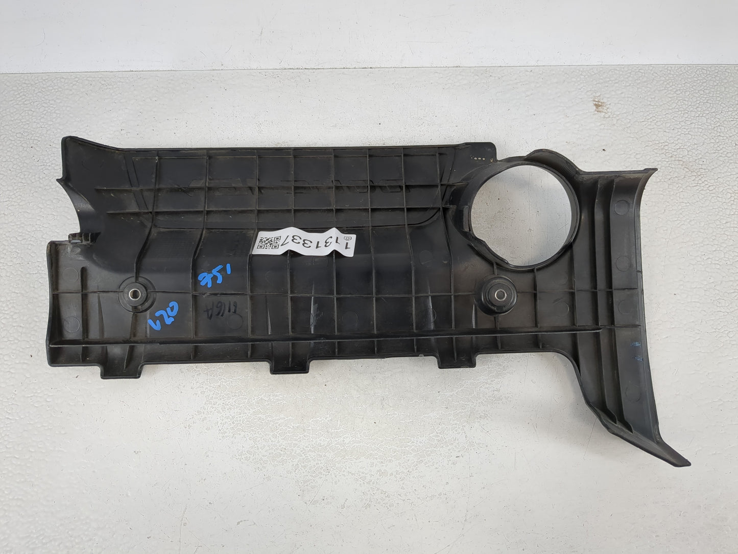 2009 Kia Sportage Engine Cover - Oemusedautoparts1.com