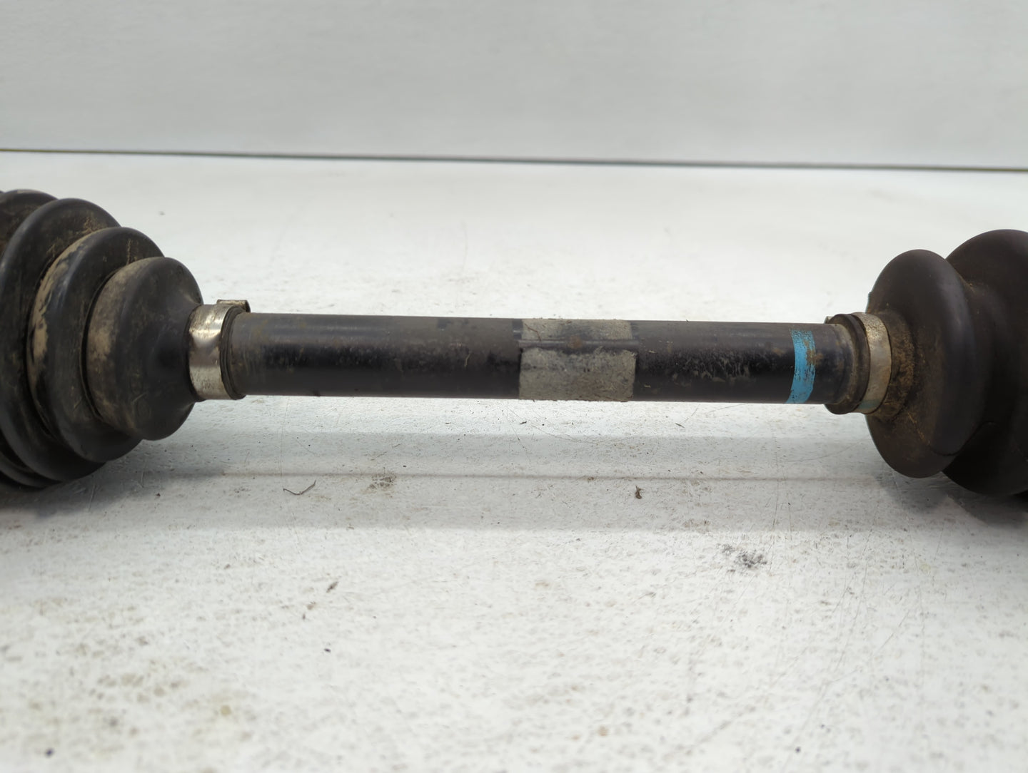 2005-2010 Kia Sportage Axle Shaft Front Driver Cv C/v - Oemusedautoparts1.com