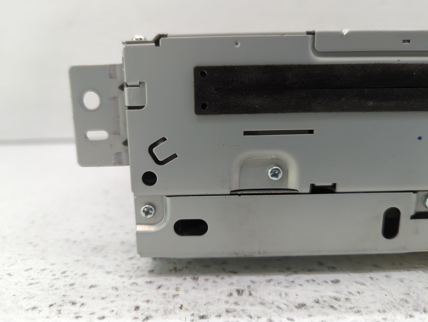 2008-2012 Land Rover Lr2 Radio AM FM Cd Player Receiver Replacement P/N:7G9N-18C815-TA Fits Fits 2008 2009 2010 2011 2012 20