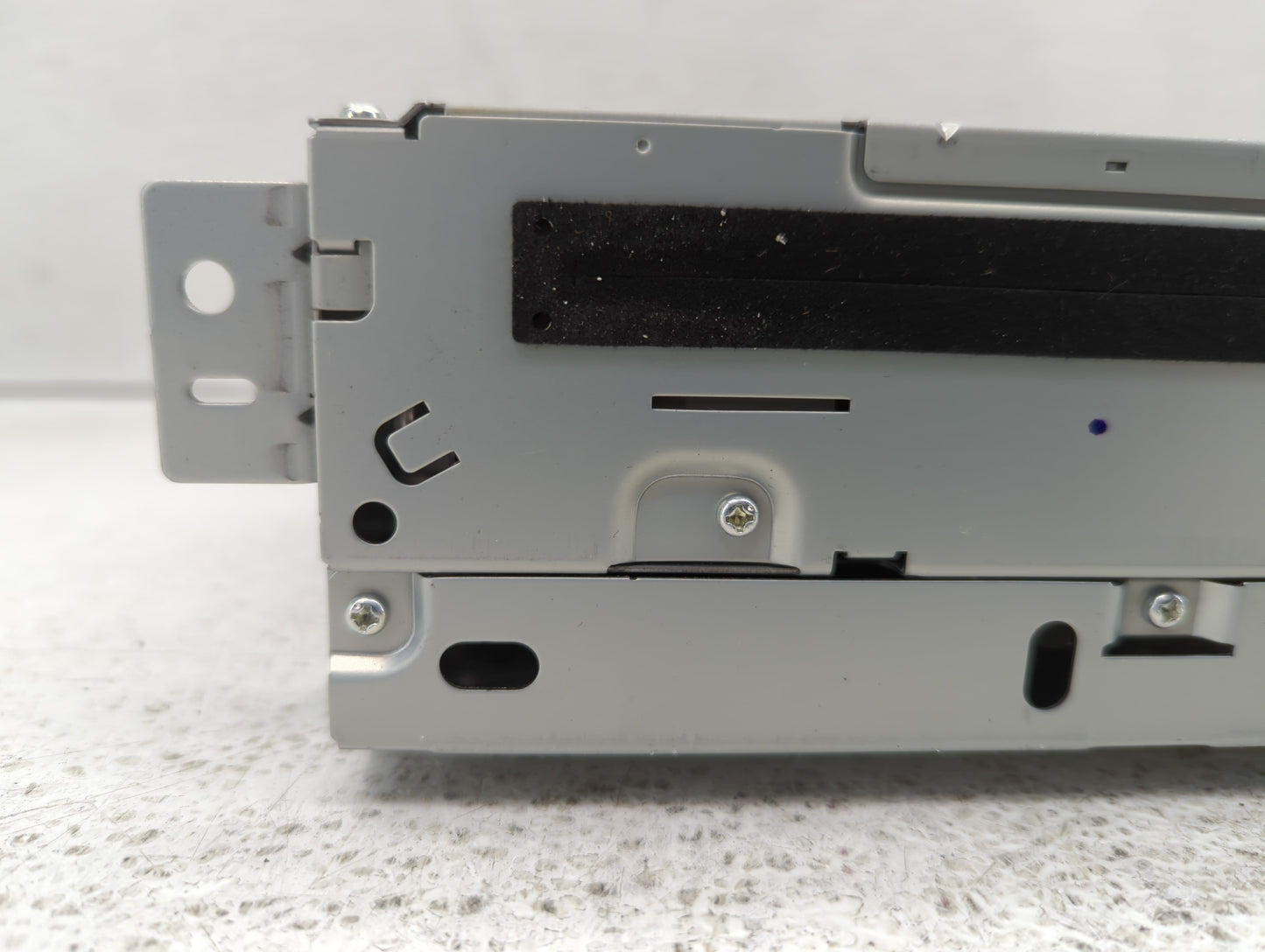 2008-2012 Land Rover Lr2 Radio AM FM Cd Player Receiver Replacement P/N:7G9N-18C815-TA Fits Fits 2008 2009 2010 2011 2012 20