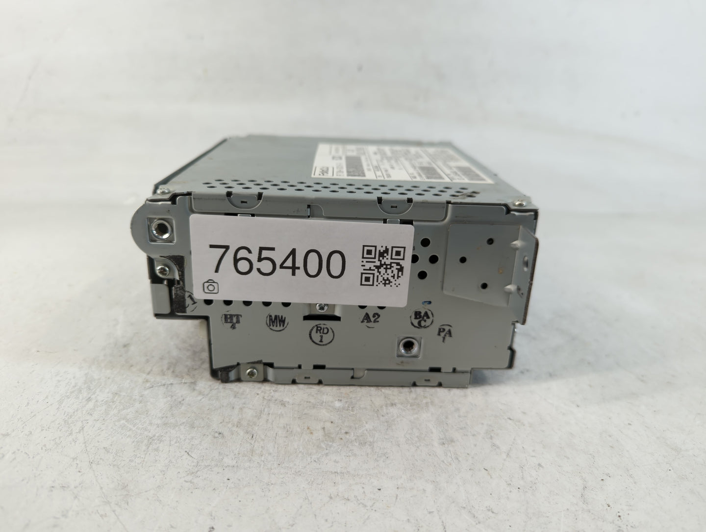 2008-2011 Land Rover Lr2 Radio AM FM Cd Player Receiver Replacement P/N:7G9N-18C815-TA Fits Fits 2008 2009 2010 2011 OEM Use