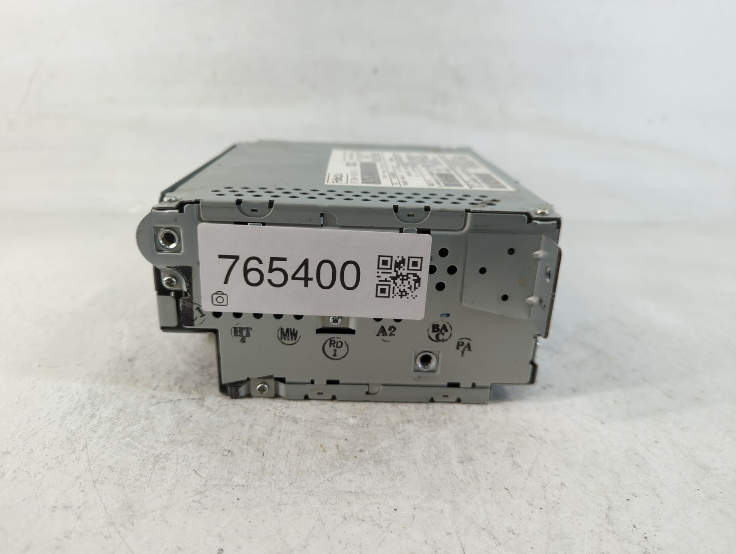 2008-2011 Land Rover Lr2 Radio AM FM Cd Player Receiver Replacement P/N:7G9N-18C815-TA Fits Fits 2008 2009 2010 2011 OEM Use