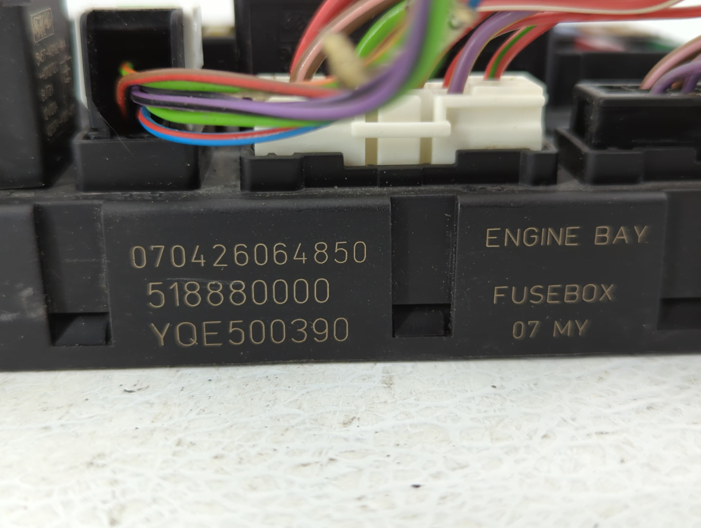 2007-2009 Land Rover Range Rover Fusebox Fuse Box Panel Relay Module P/N:8H32-14290-AA Fits Fits 2007 2008 2009 OEM Used Aut