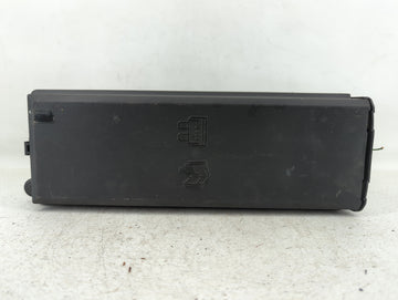 2007-2009 Land Rover Range Rover Fusebox Fuse Box Panel Relay Module P/N:YMB507310C YMB507130C Fits Fits 2007 2008 2009 OEM 