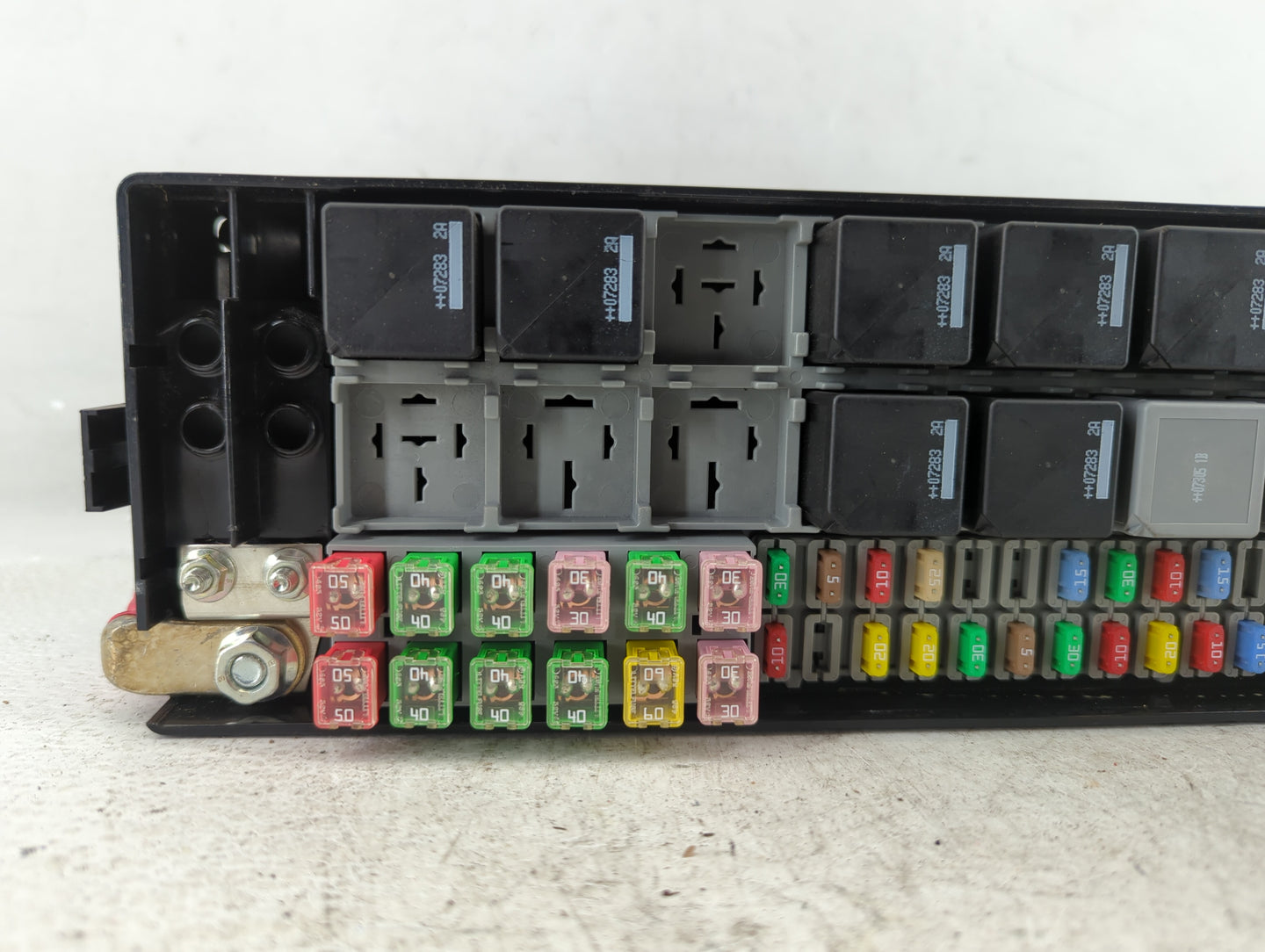 2007-2009 Land Rover Range Rover Fusebox Fuse Box Panel Relay Module P/N:YMB507310C YMB507130C Fits Fits 2007 2008 2009 OEM 