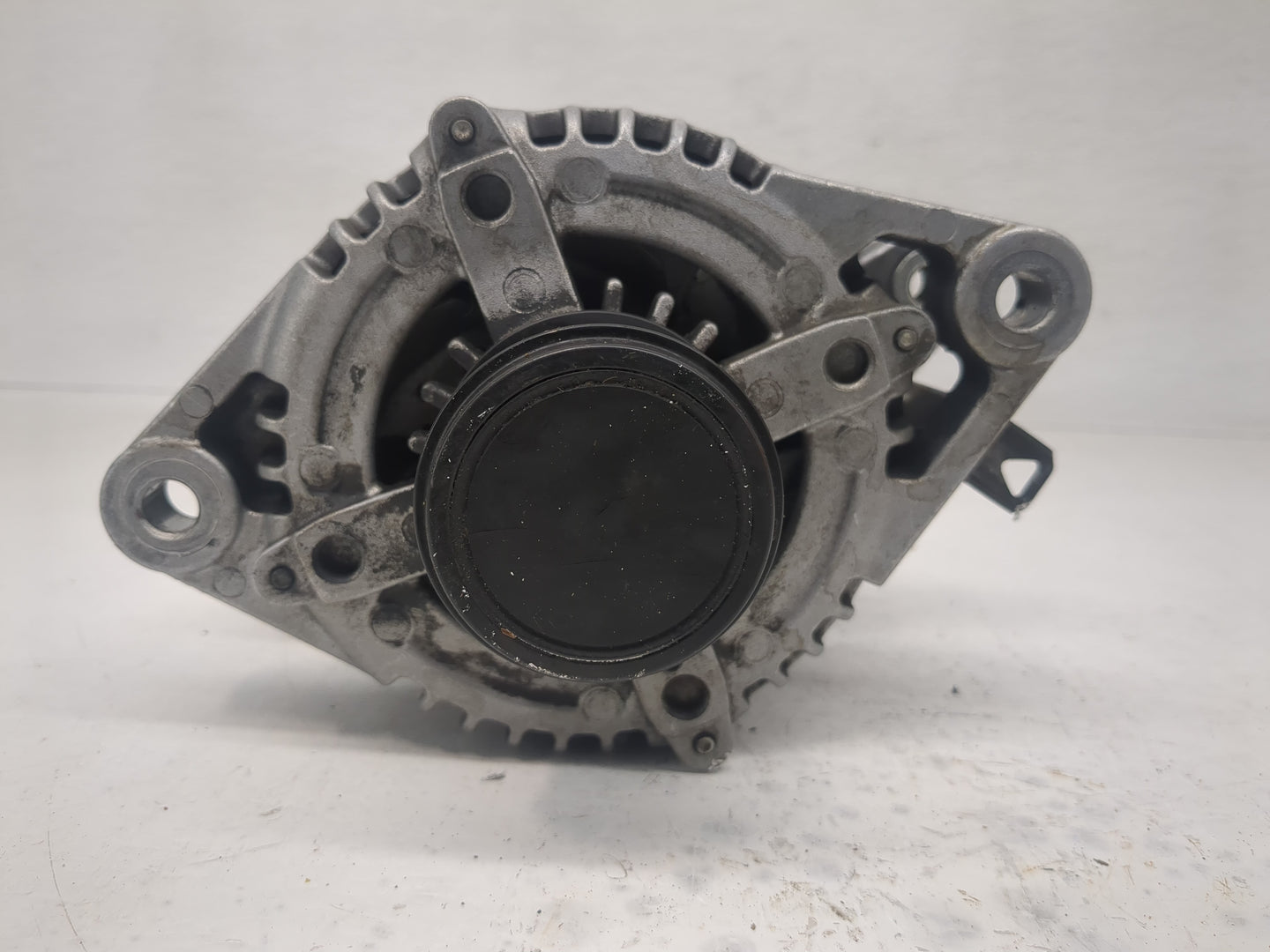 2007-2018 Lexus Es350 Alternator Replacement Generator Charging Assembly Engine OEM P/N:27060-31111-84 Fits OEM Used Auto Pa