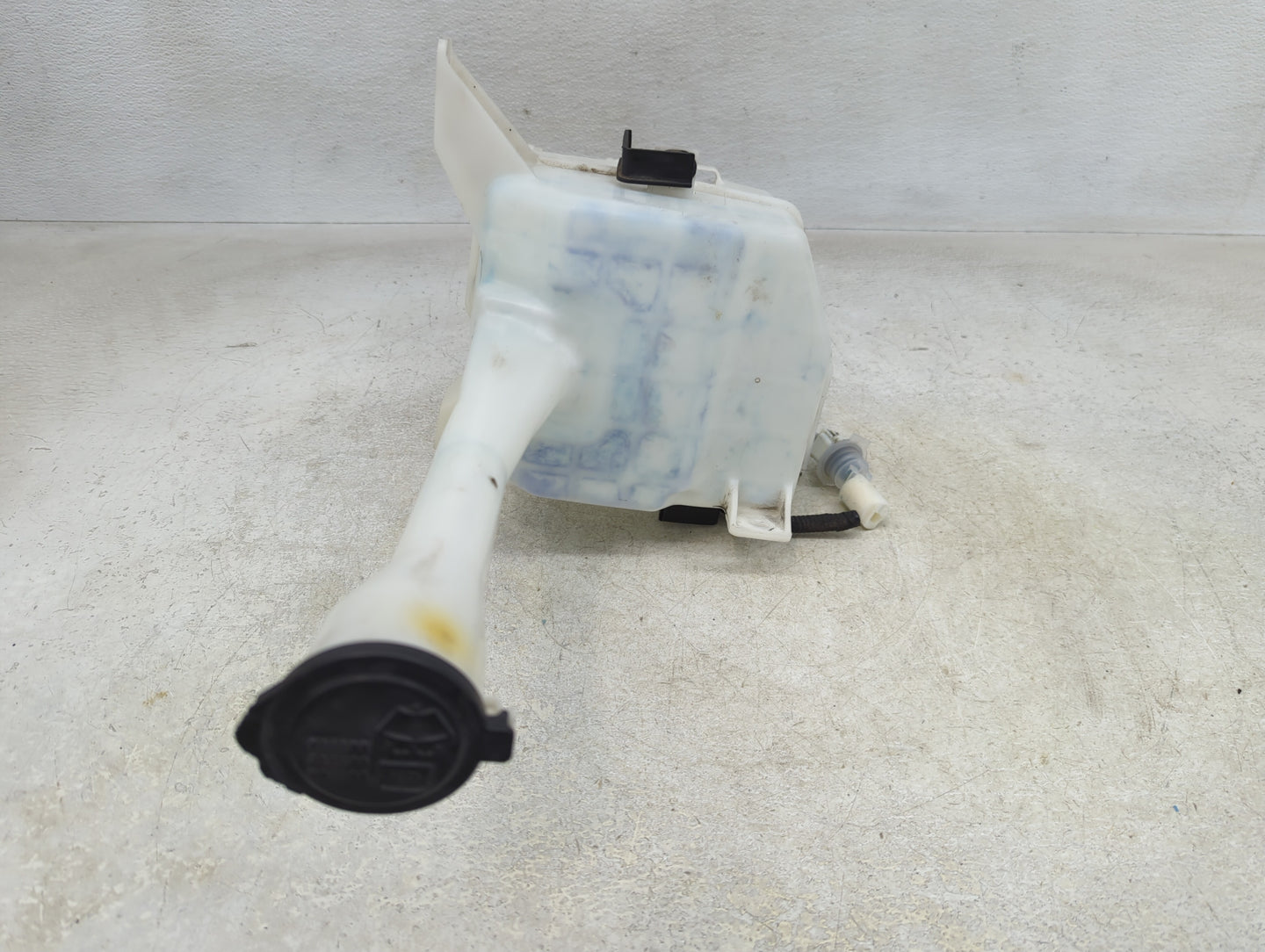 2007-2012 Lexus Es350 Windshield Washer Fluid Reservoir Bottle Oem - Oemusedautoparts1.com