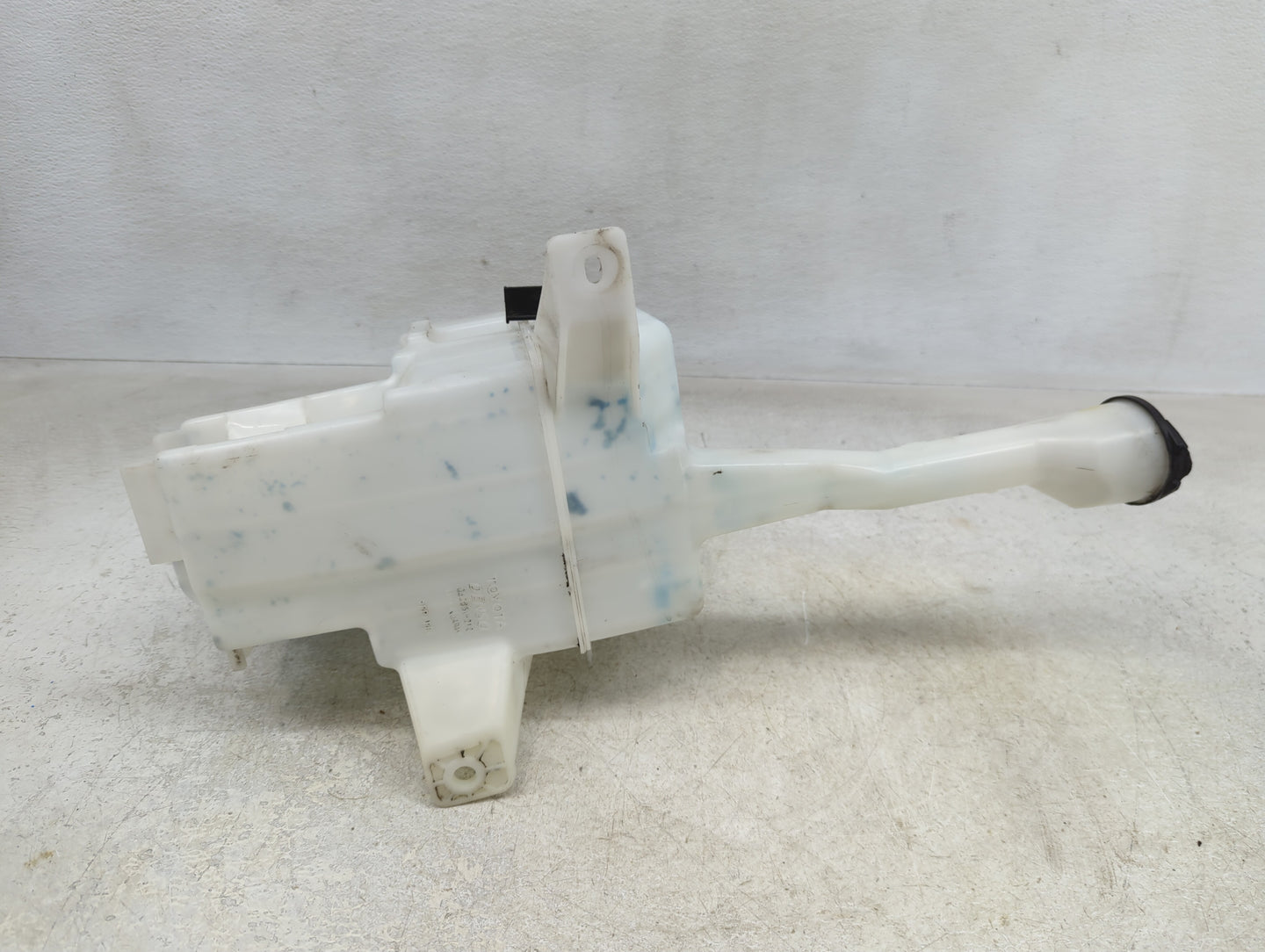 2007-2012 Lexus Es350 Windshield Washer Fluid Reservoir Bottle Oem - Oemusedautoparts1.com