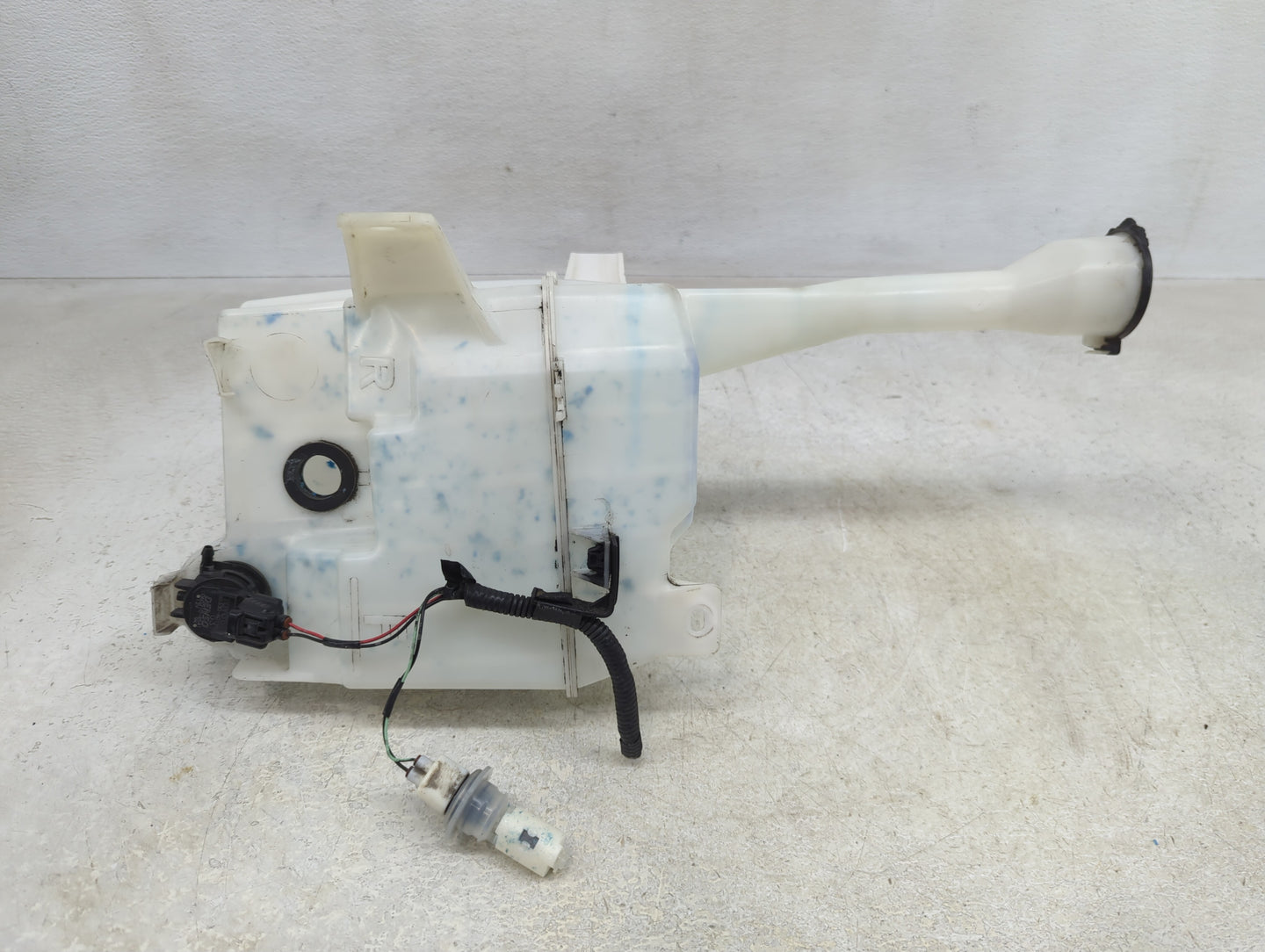 2007-2012 Lexus Es350 Windshield Washer Fluid Reservoir Bottle Oem - Oemusedautoparts1.com