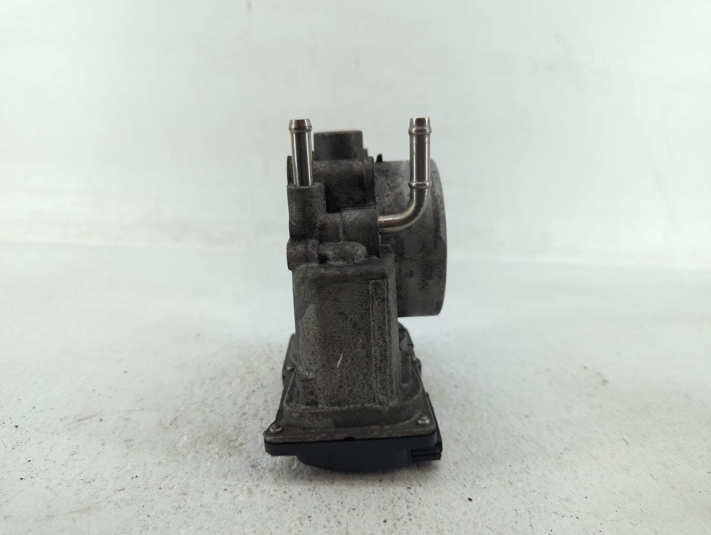 2007-2018 Lexus Es350 Throttle Body P/N:22030-0P050 22030-31030 Fits OEM Used Auto Parts - Oemusedautoparts1.com