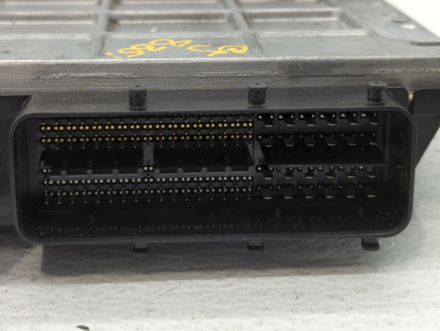 2008-2009 Lexus Es350 PCM Engine Control Computer ECU ECM PCU OEM P/N:89661-33E71 89661-33E70 Fits Fits 2008 2009 OEM Used A