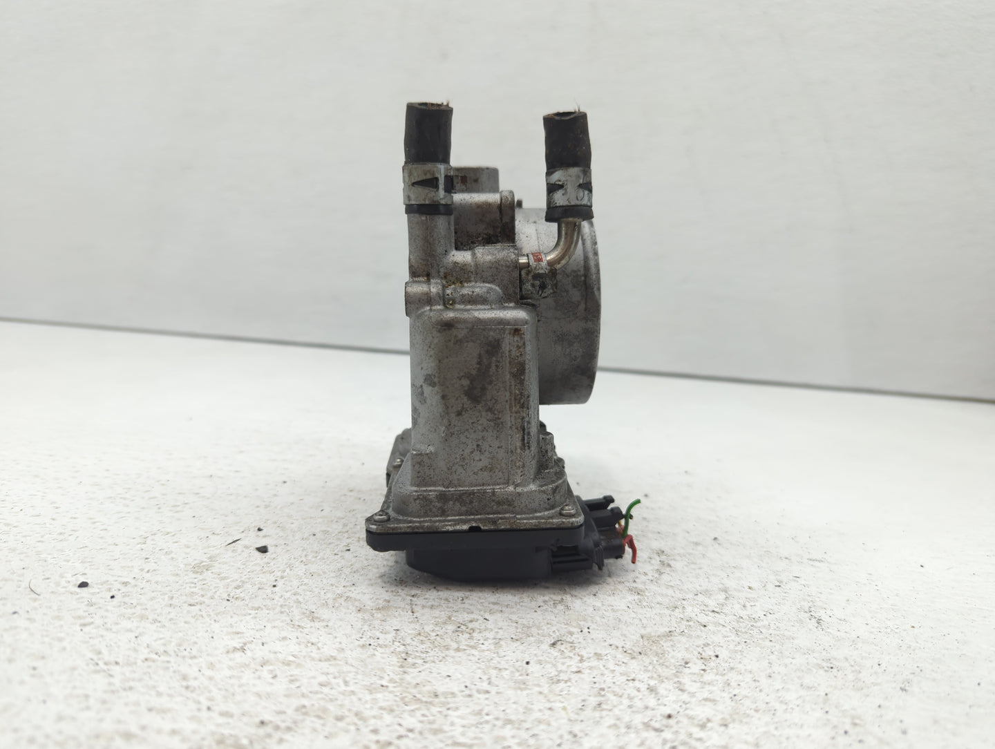 2007-2018 Lexus Es350 Throttle Body P/N:22030-31030 Fits OEM Used Auto Parts - Oemusedautoparts1.com