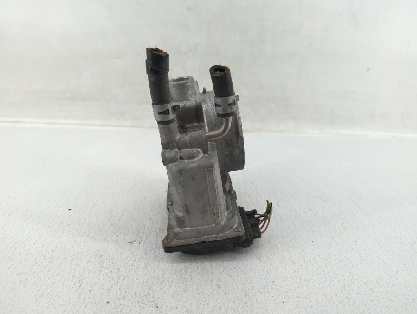 2007-2018 Lexus Es350 Throttle Body P/N:22030-31030 Fits OEM Used Auto Parts - Oemusedautoparts1.com