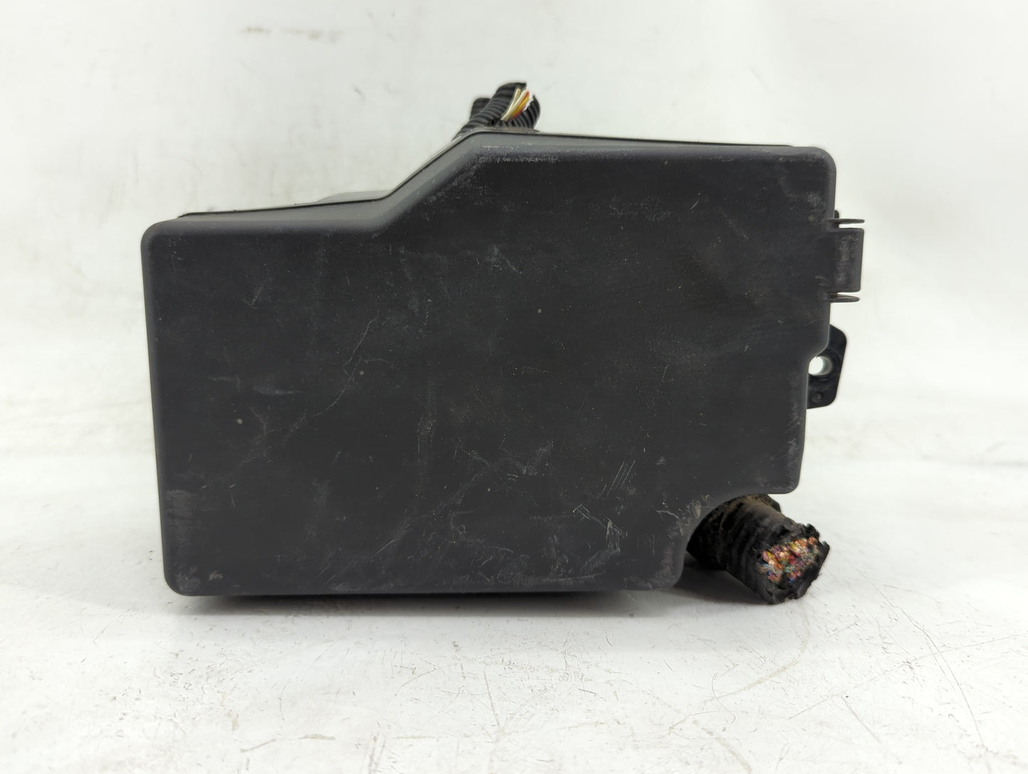 2009 Lexus Is250 Fusebox Fuse Box Panel Relay Module P/N:BBM6-66761 Fits OEM Used Auto Parts - Oemusedautoparts1.com