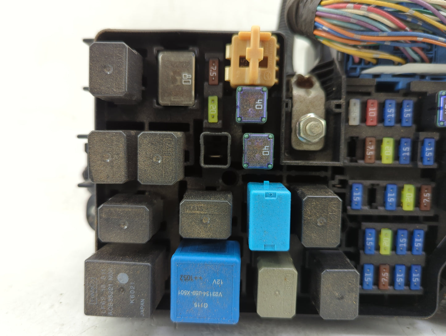 2009 Lexus Is250 Fusebox Fuse Box Panel Relay Module P/N:BBM6-66761 Fits OEM Used Auto Parts - Oemusedautoparts1.com