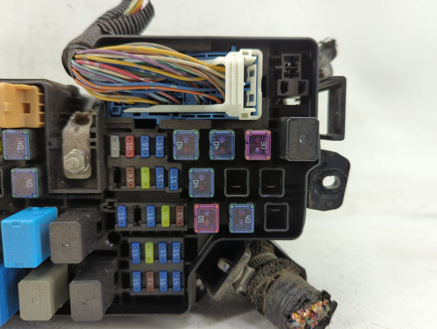 2009 Lexus Is250 Fusebox Fuse Box Panel Relay Module P/N:BBM6-66761 Fits OEM Used Auto Parts - Oemusedautoparts1.com