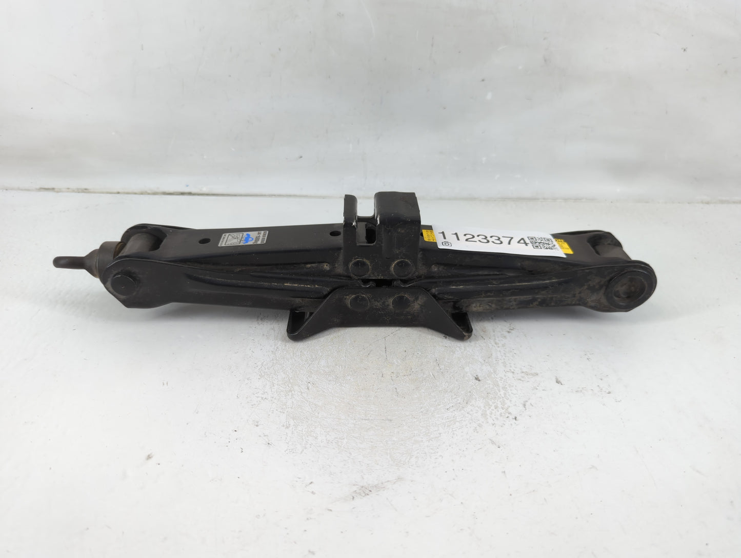 2009 Lexus Ls460 Spare Scissor Car Jack - Oemusedautoparts1.com