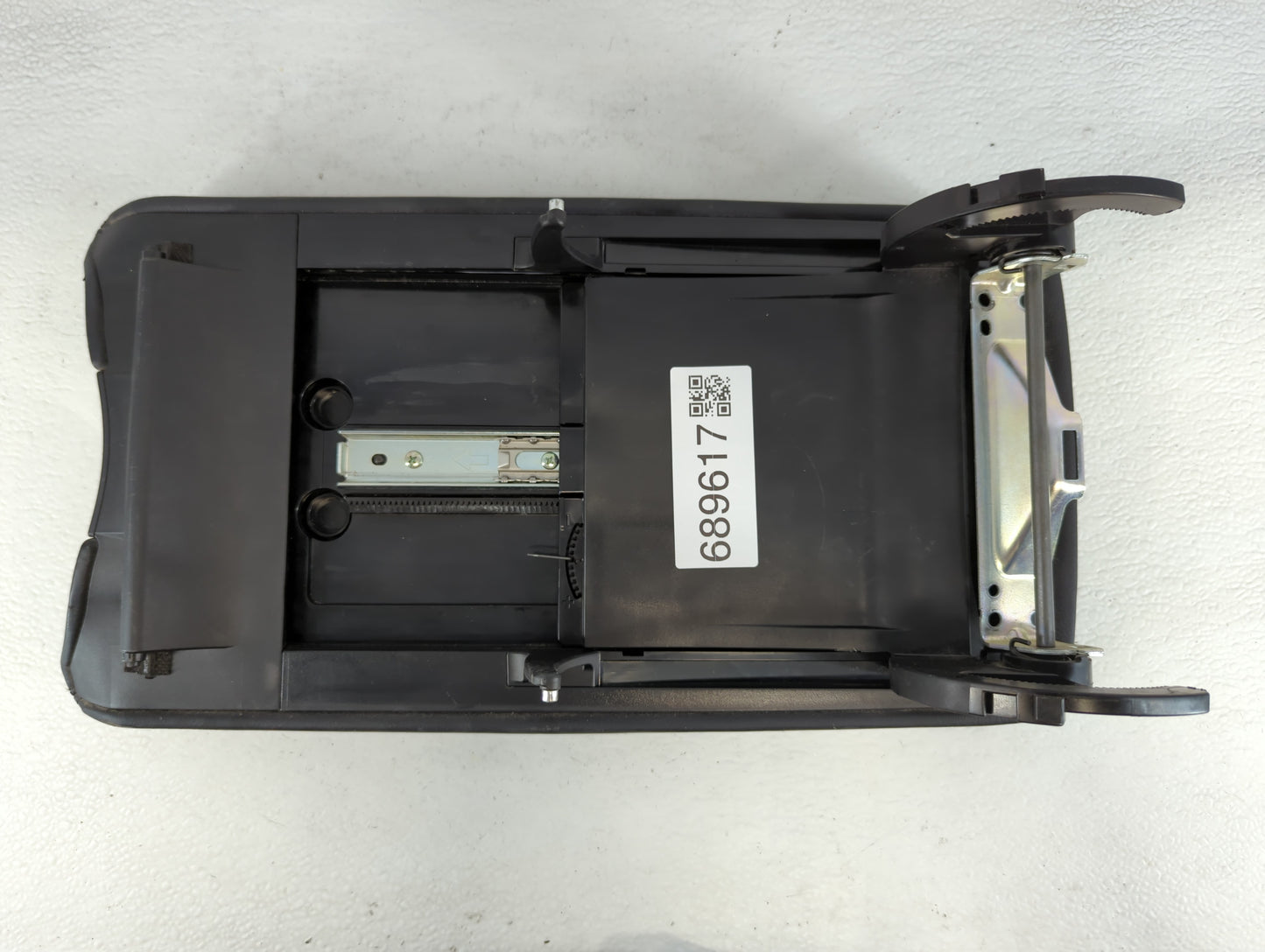 2009 Lexus Ls460 Center Console Armrest Cover Lid Black - Oemusedautoparts1.com