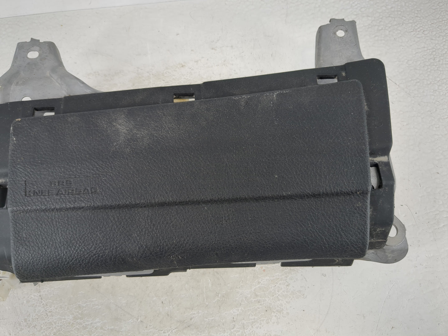 2007-2009 Lexus Rx350 Air Bag Driver Left Knee OEM P/N:101451108M06 Fits Fits 2004 2005 2006 2007 2008 2009 OEM Used Auto Pa