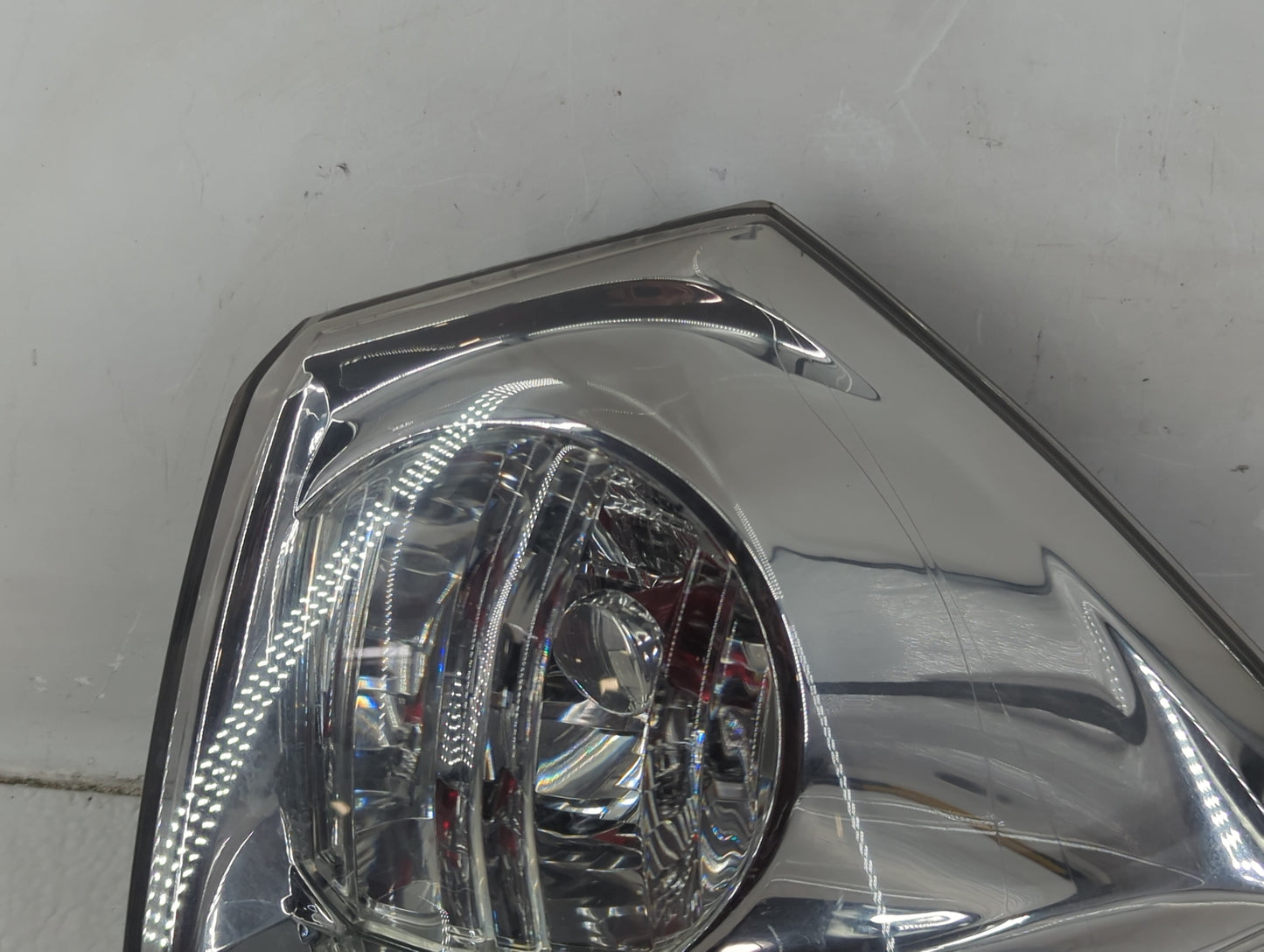 2007-2009 Lexus Rx350 Tail Light Assembly Passenger Right OEM Fits Fits 2004 2005 2006 2007 2008 2009 OEM Used Auto Parts - 