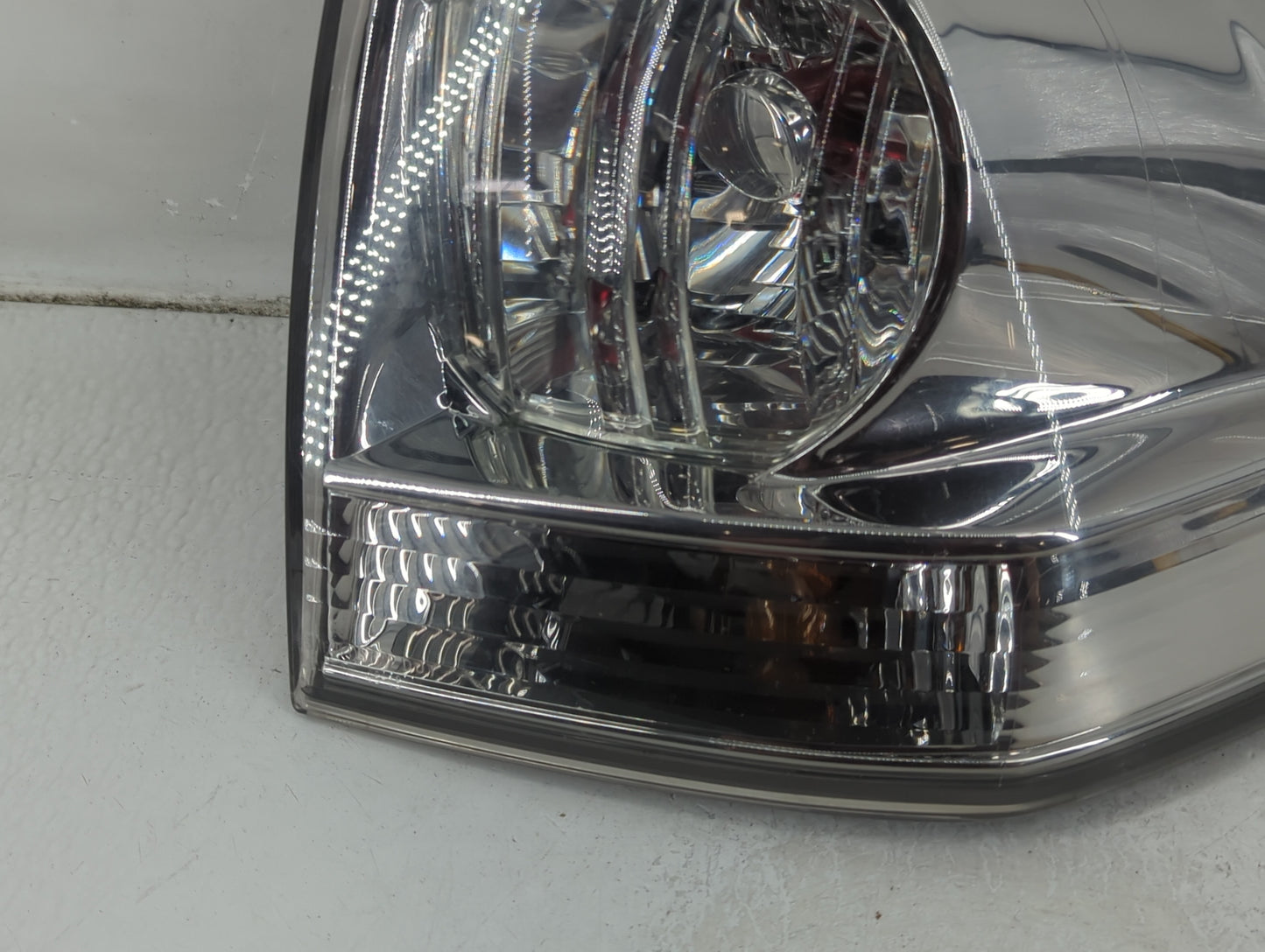 2007-2009 Lexus Rx350 Tail Light Assembly Passenger Right OEM Fits Fits 2004 2005 2006 2007 2008 2009 OEM Used Auto Parts - 