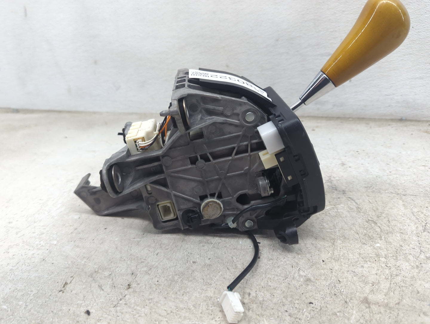 2009 Lexus Rx350 Floor Console Assembly Shifter - Oemusedautoparts1.com