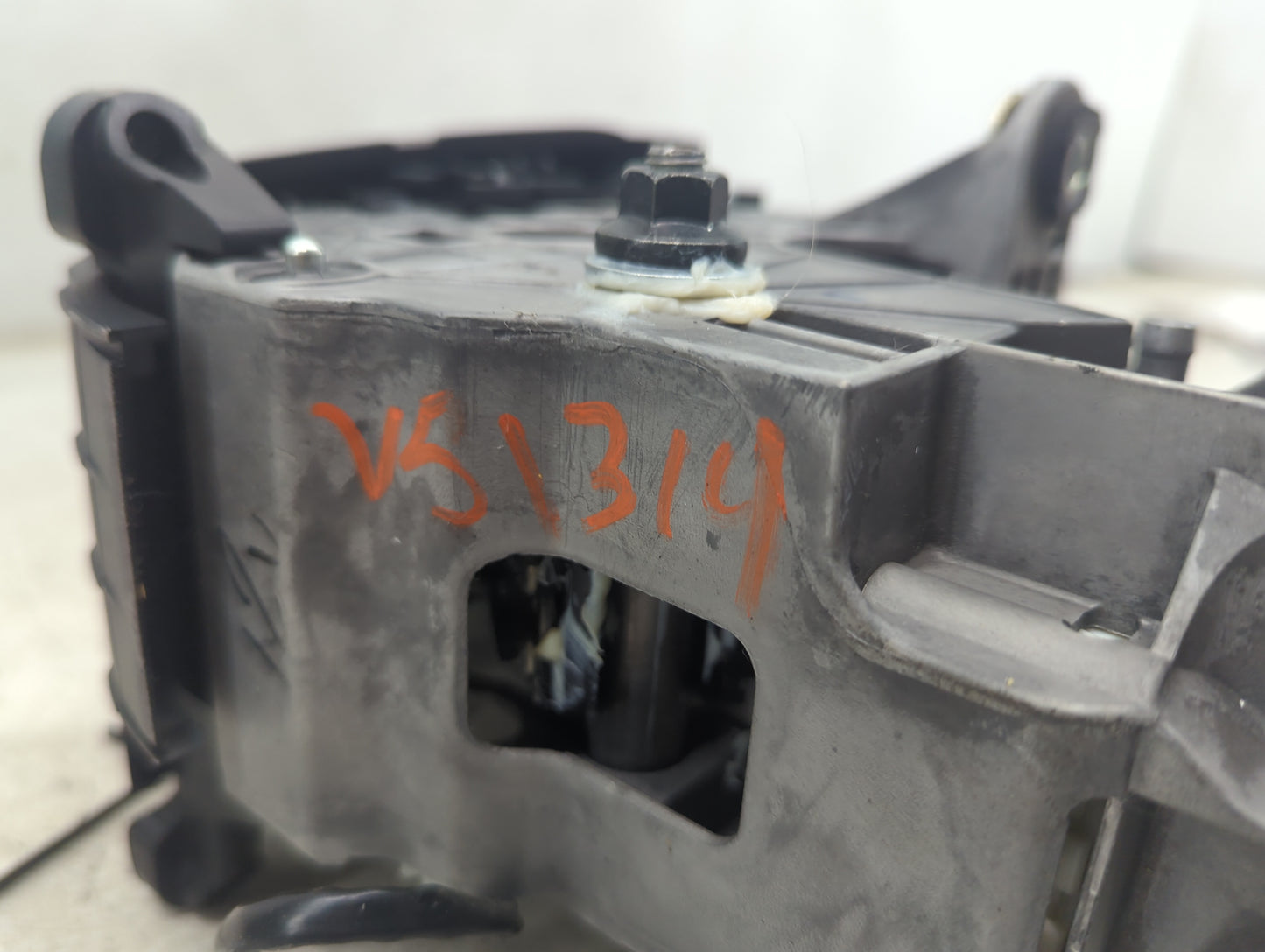 2009 Lexus Rx350 Floor Console Assembly Shifter - Oemusedautoparts1.com